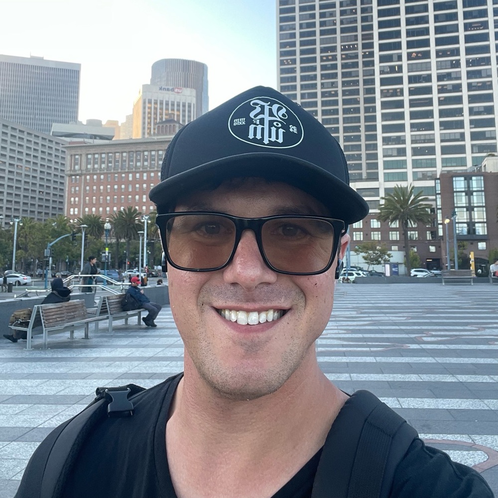 Meet your Posher, Zach